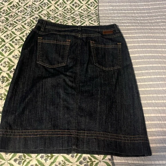 Boden denim skirt - Picture 3 of 3